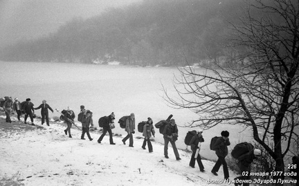 Краснолесье, озеро на Тавеле. Туристы Дворца Пионеров 02 января 1977