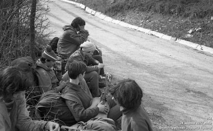  Поселок Розовый. Остановка автобуса. Туристический клуб Спартак 24 марта 1977