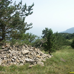 Холм камней