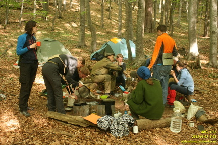 Стоянка возле Уч-Тенке