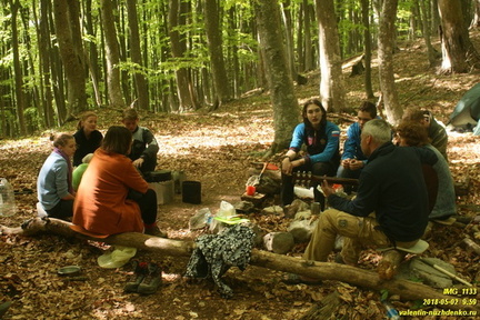 Стоянка возле Уч-Тенке