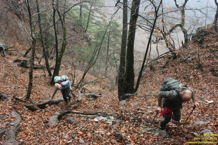 Теснина урочища Сказочное и траверс левого склона выше калитки