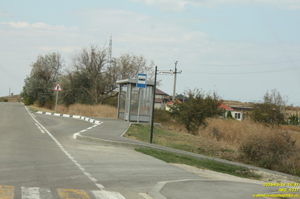 Поворот на ул. Вишневая, Осовины. Остановка автобуса